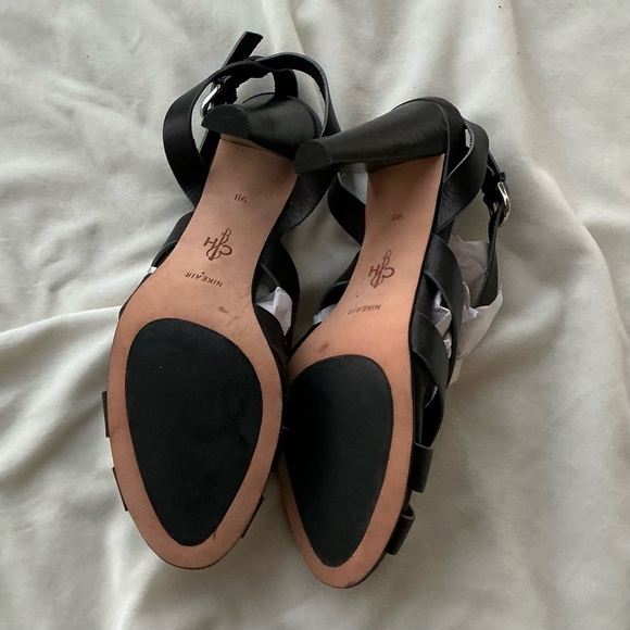 Excellent Condition Cole Haan Black Leather Strappy Heels Size 9B Ankle Strap